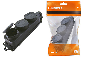 SQ0612-0008 Розетка трехместная с заглушками каучук 2Р+РЕ 16А 250В IP44 TDM